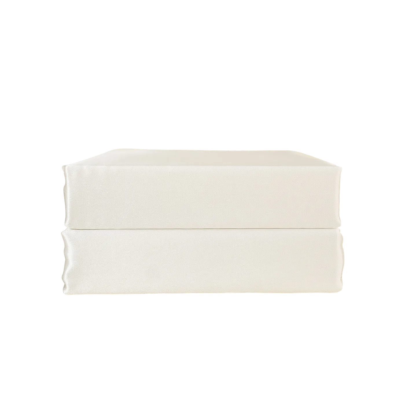 Silk vs Satin Pillowcase: What's the Real Difference? — Delite Luxury